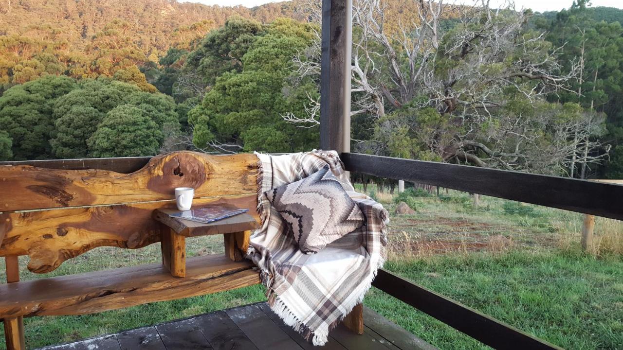 לינה וארוחת בוקר פנגווין Rustic Hut Bush Retreat מראה חיצוני תמונה